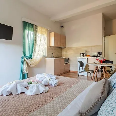 Tatil Evi Summer Rose Garden Getaway - A Step To The *